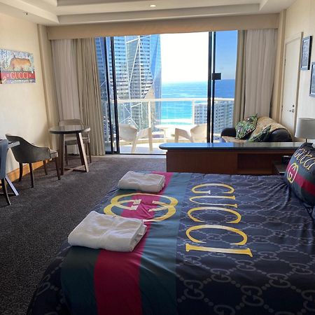 Luxury Privately Owned Ocean View Studio Apartments At O4Ks Gold Tower Гоулд Коуст Екстериор снимка
