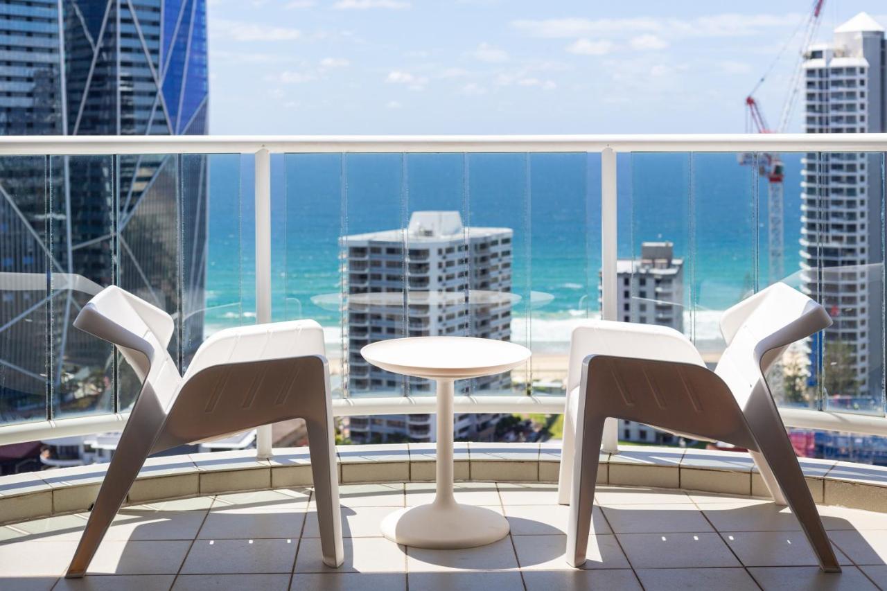 Luxury Privately Owned Ocean View Studio Apartments At O4Ks Gold Tower Гоулд Коуст Екстериор снимка