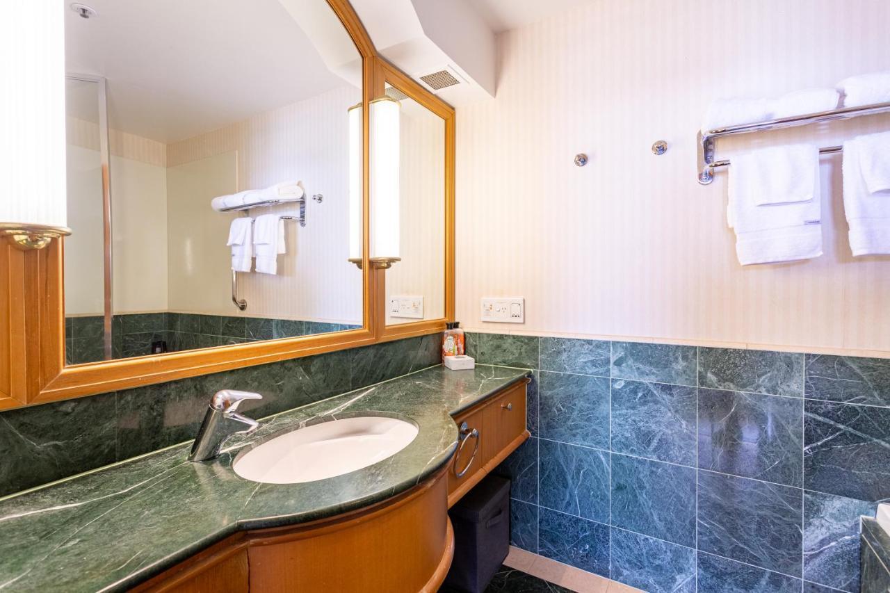 Luxury Privately Owned Ocean View Studio Apartments At O4Ks Gold Tower Гоулд Коуст Екстериор снимка